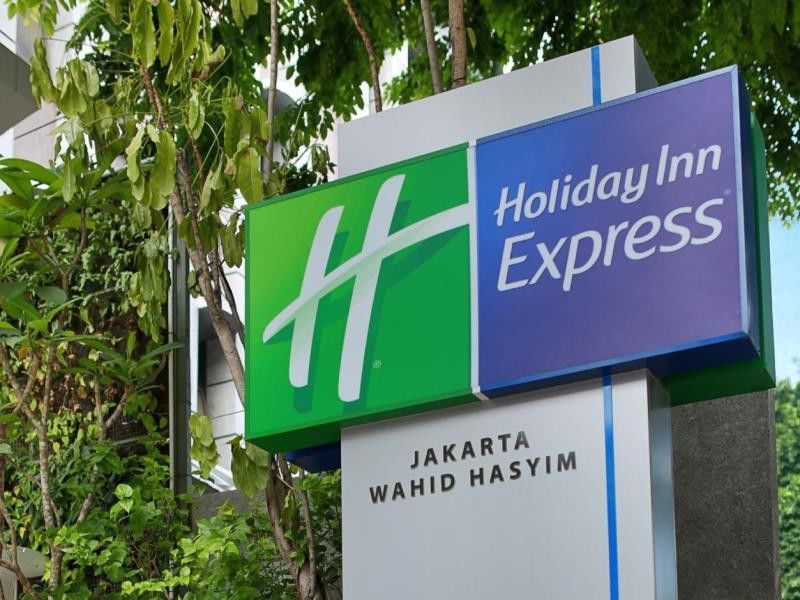 Holiday Inn Express Jakarta Wahid Hasyim, An Ihg Hotel Esterno foto